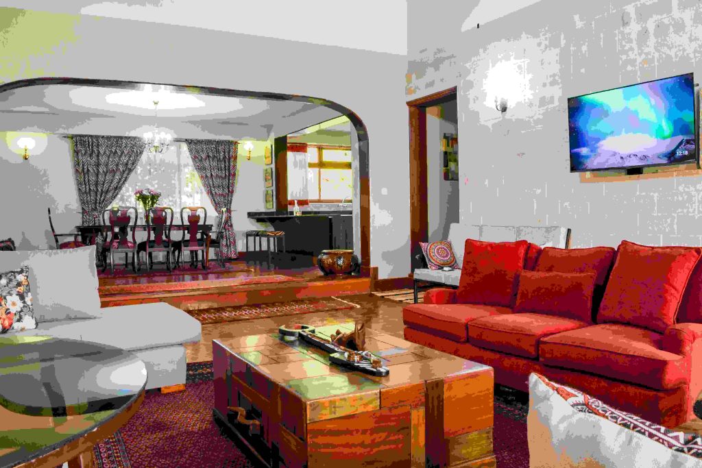 Mua family room